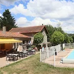 Campingplatz Mobil-home Confortable Avec Terrasse Pour 4 Personnes A - Api-1-52-291 *