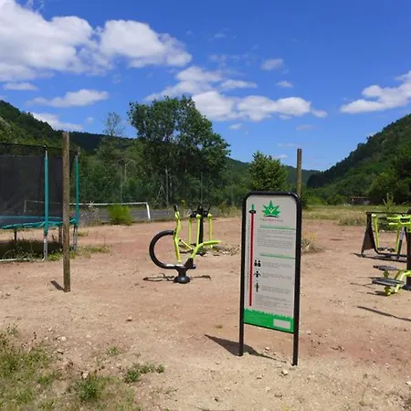 Mobil-home Confortable Avec Terrasse Pour 4 Personnes A - Api-1-52-291 Кемпинг *