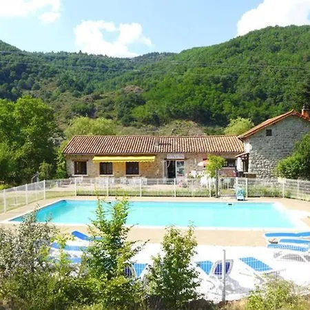 Mobil-home Confortable Avec Terrasse Pour 4 Personnes A - Api-1-52-291 Kemping